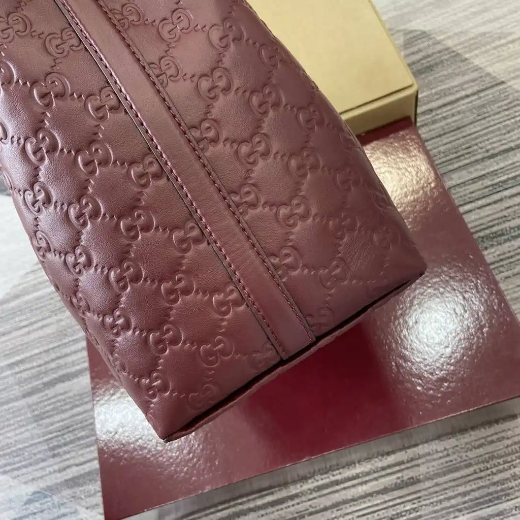 Gucci 815103 GG Emblem bucket bag Red Leather
