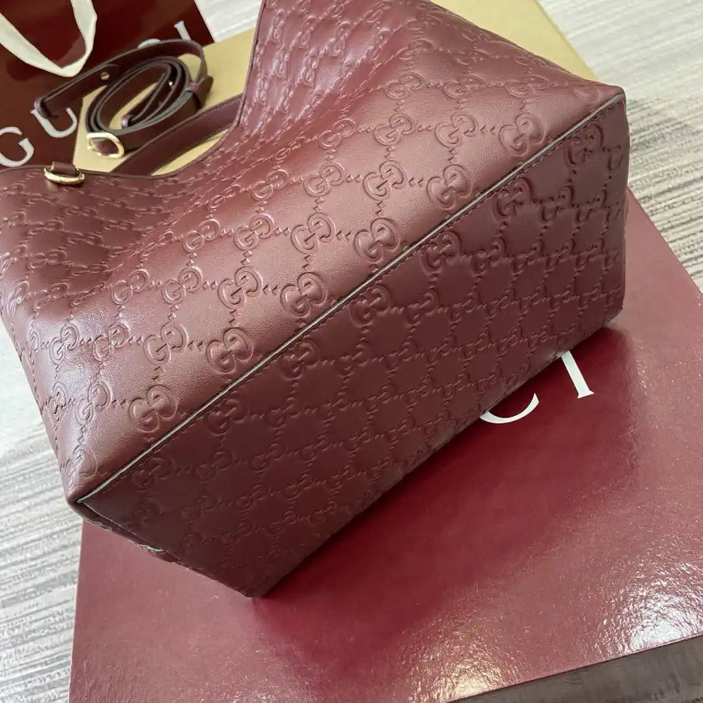 Gucci 815103 GG Emblem bucket bag Red Leather