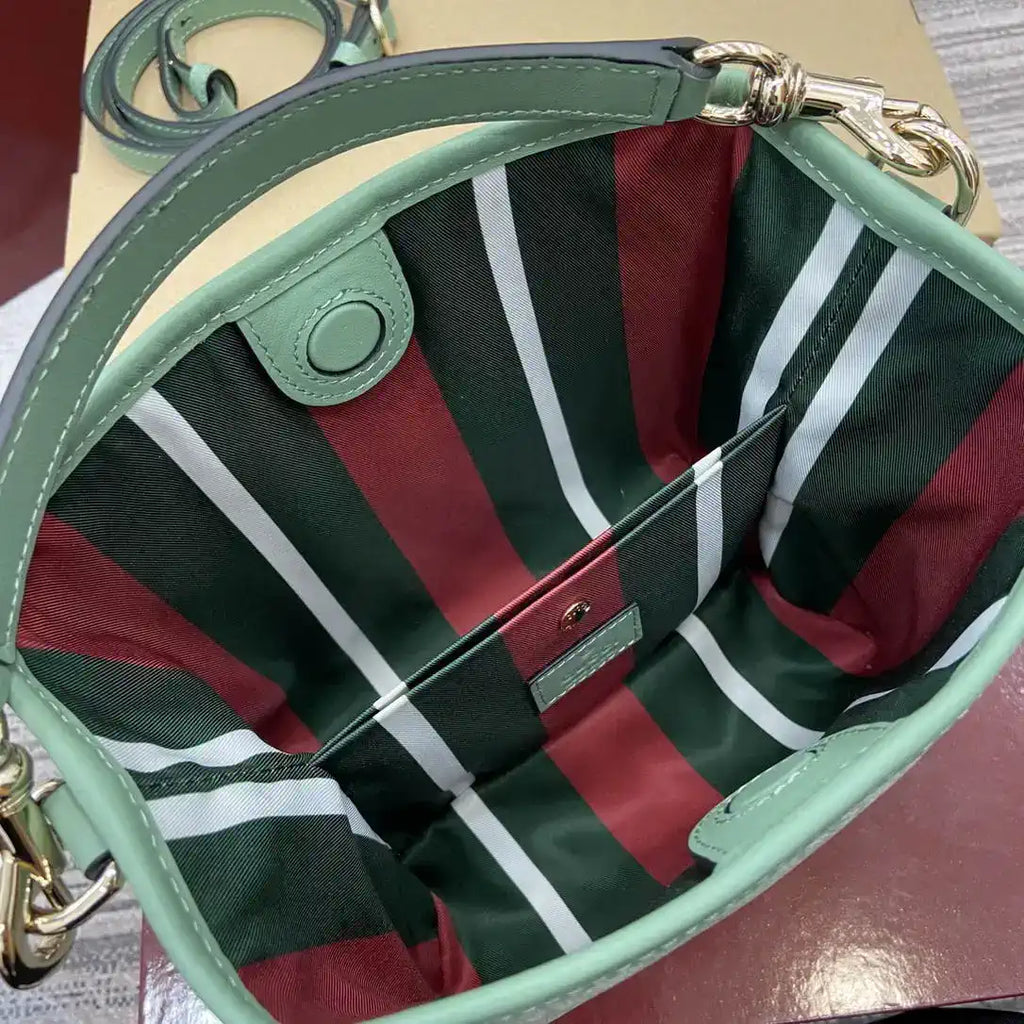 Gucci 815118 GG Emblem small bucket bag Green fabric