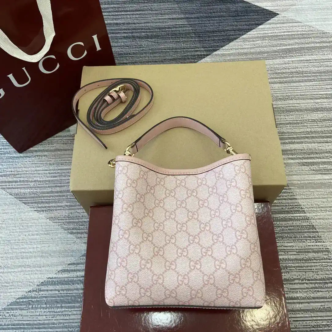 Gucci 815118 GG Emblem small bucket bag Pink fabric
