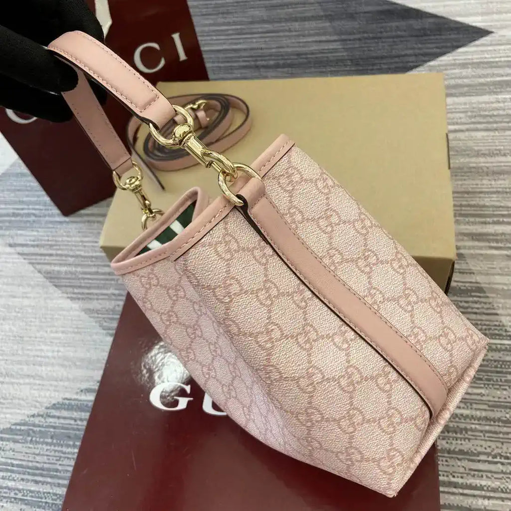 Gucci 815118 GG Emblem small bucket bag Pink fabric