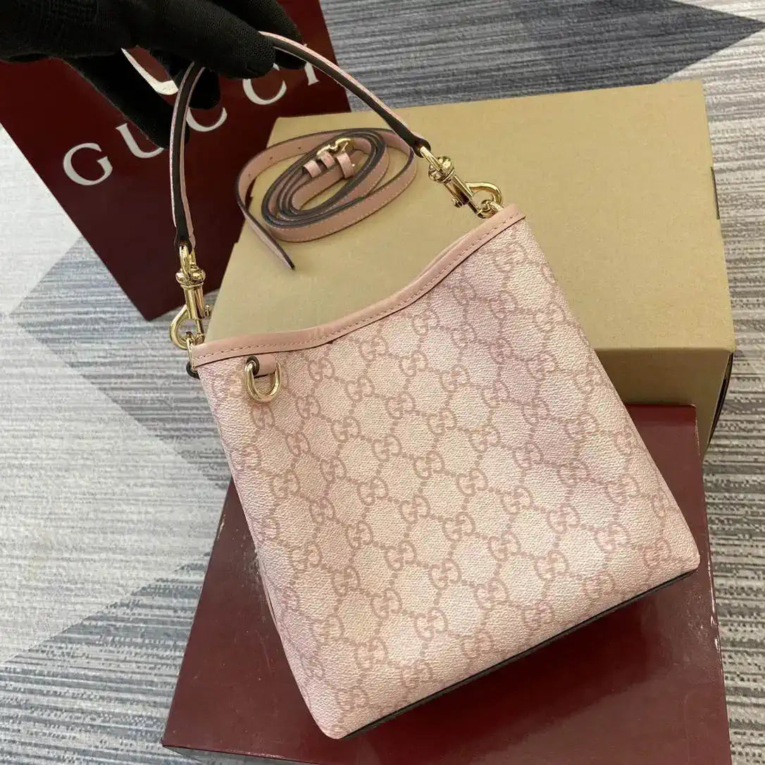Gucci 815118 GG Emblem small bucket bag Pink fabric