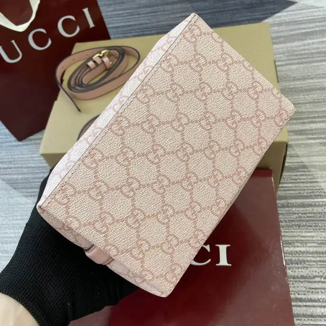 Gucci 815118 GG Emblem small bucket bag Pink fabric