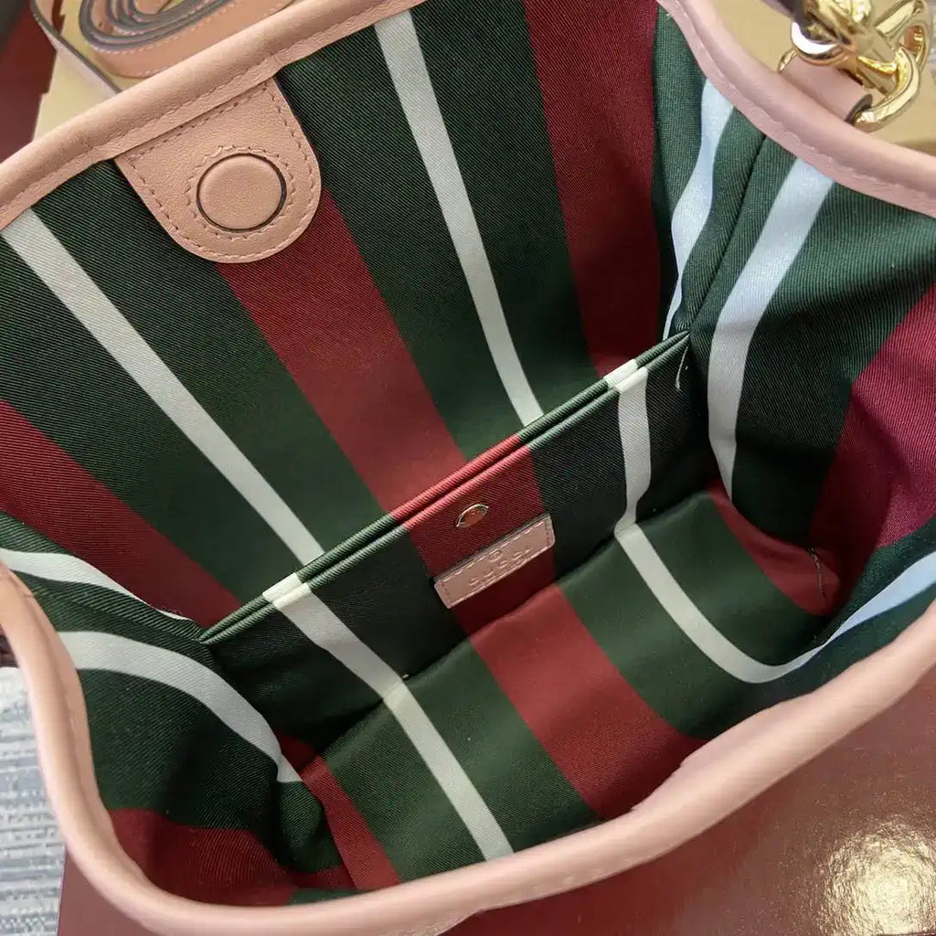 Gucci 815118 GG Emblem small bucket bag Pink fabric
