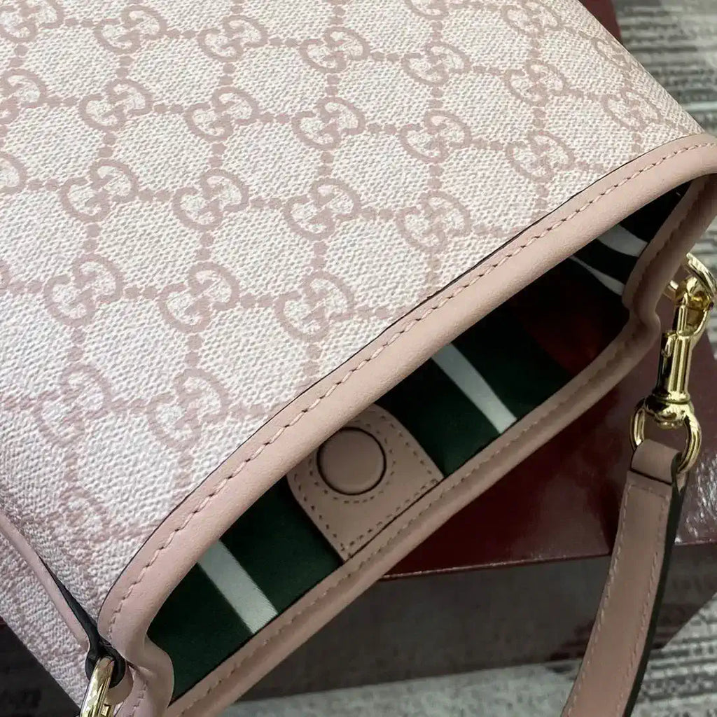 Gucci 815118 GG Emblem small bucket bag Pink fabric