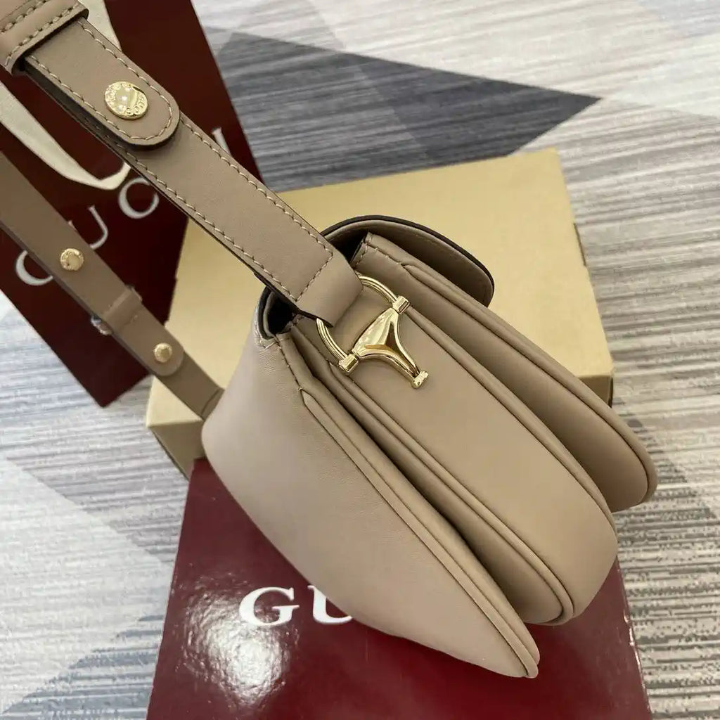 Gucci 815178 Gucci Horsebit 1955 Soft Medium Shoulder Bag Apricot