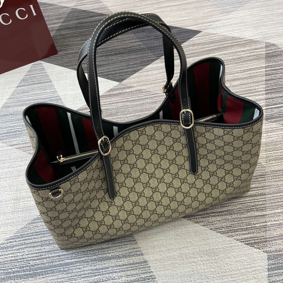 Gucci 815212 GG Emblem maxi tote bag Beige and Black