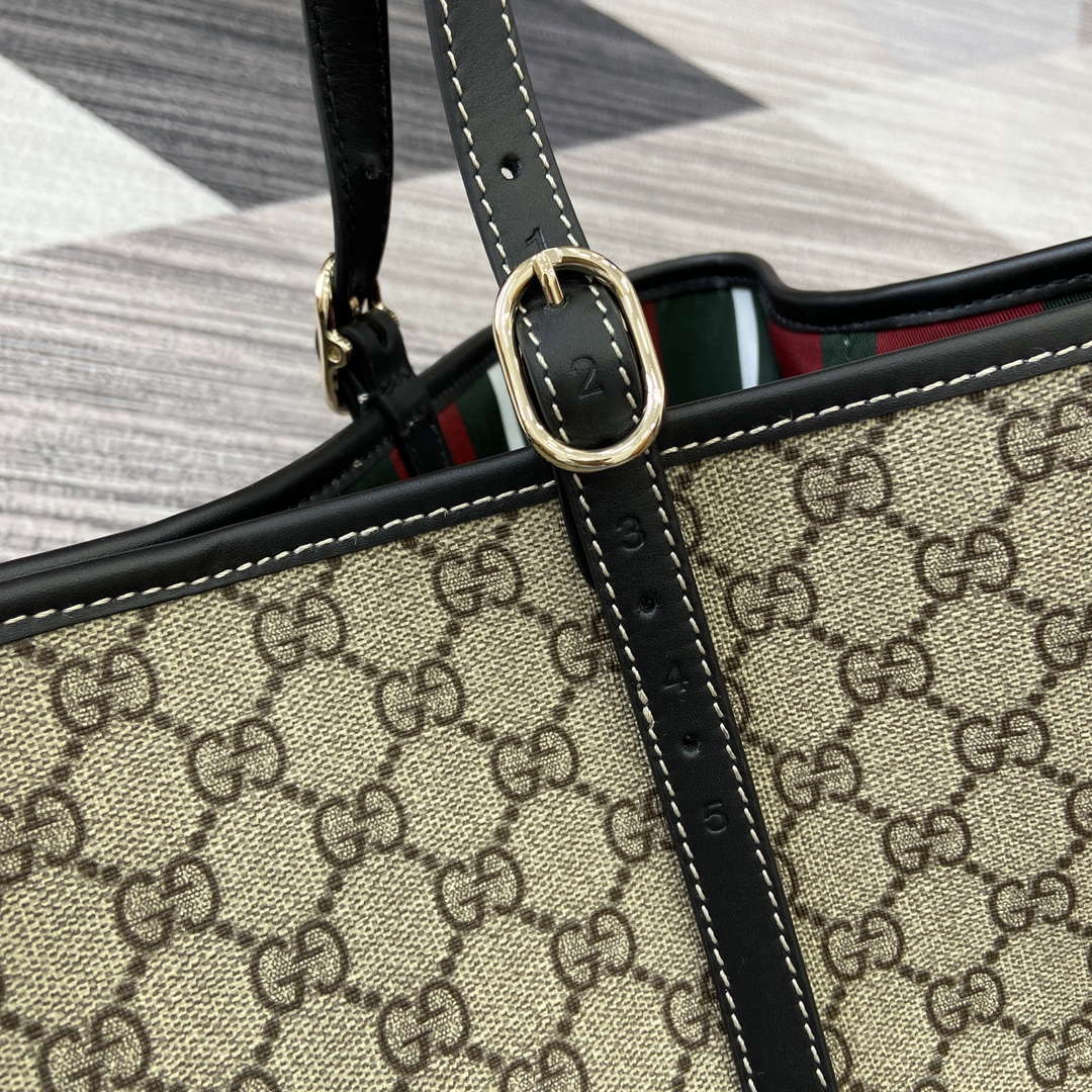 Gucci 815212 GG Emblem maxi tote bag Beige and Black