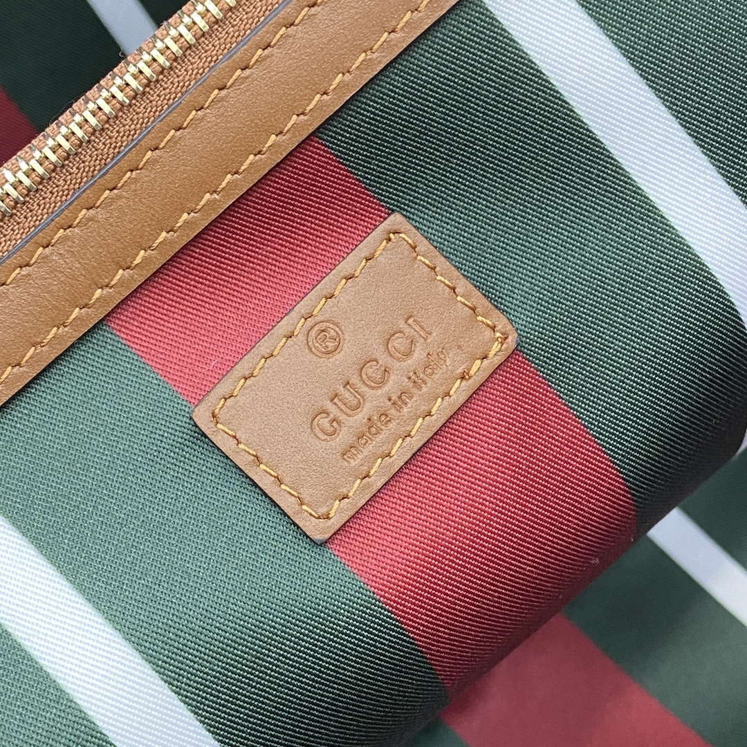 Gucci 815212 GG Emblem maxi tote bag Beige and dark brown