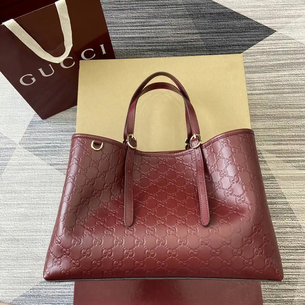 Gucci 815213 GG GG Emblem large tote bag Ancora red leather