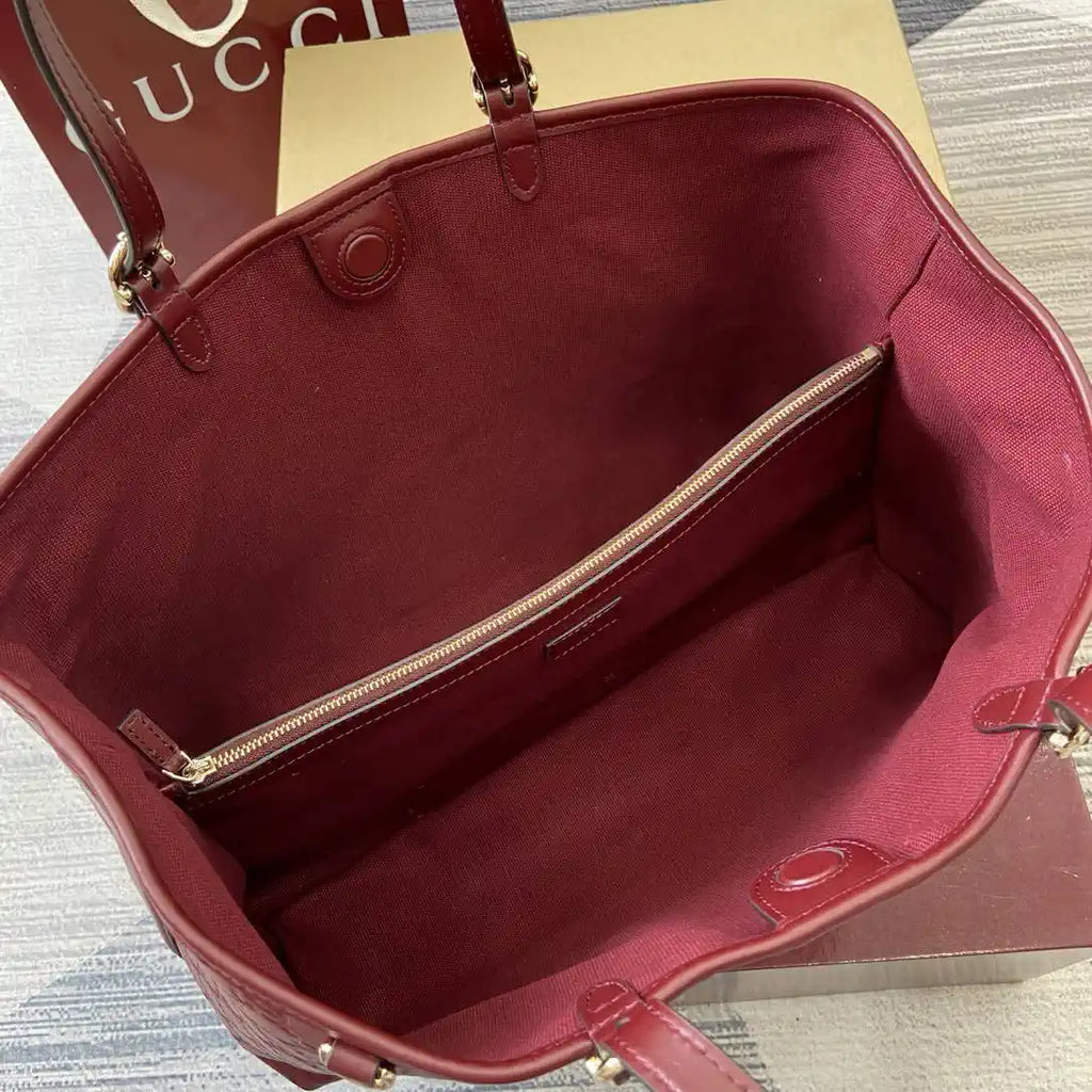 Gucci 815213 GG GG Emblem large tote bag Ancora red leather