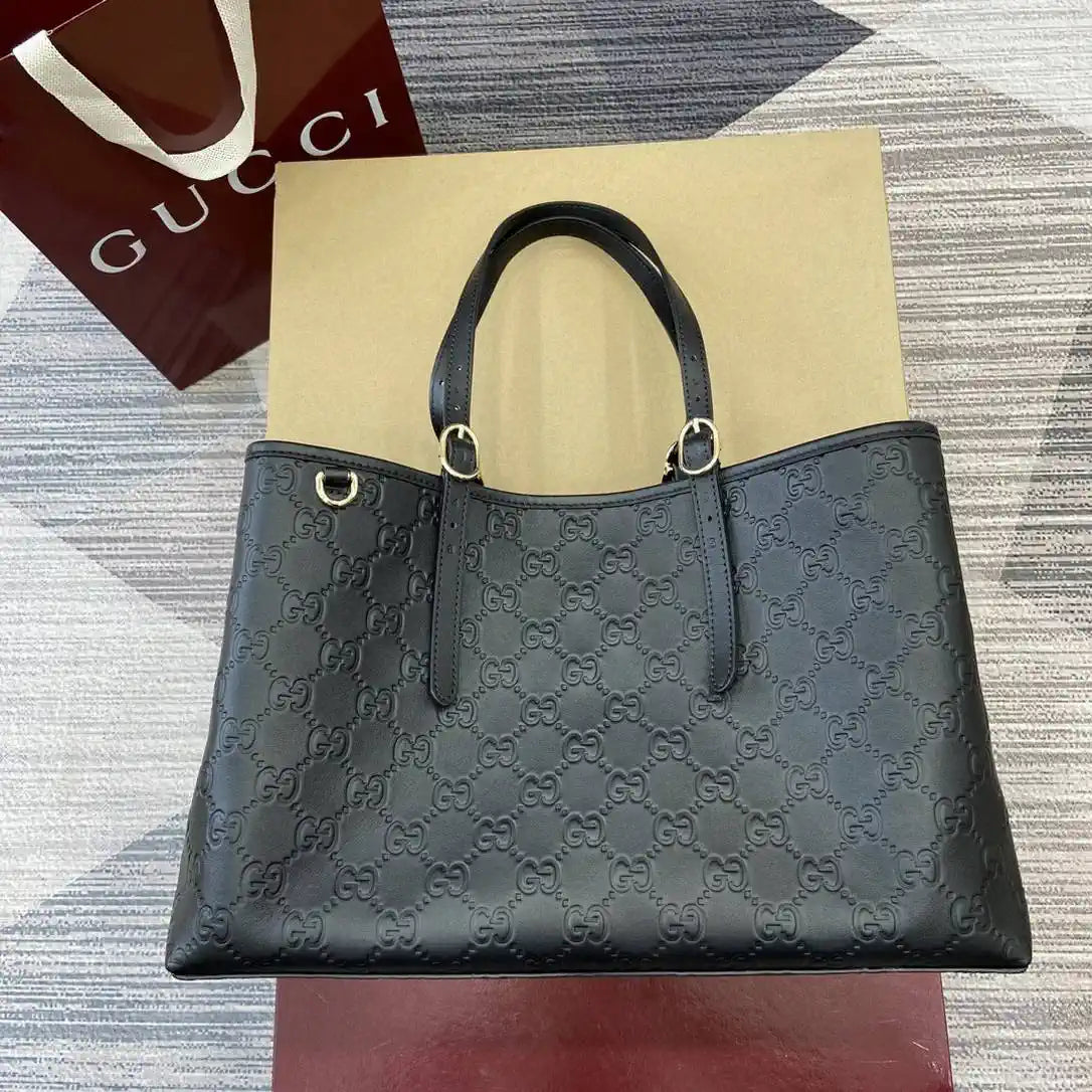 Gucci 815213 GG Emblem large tote bag Black leather