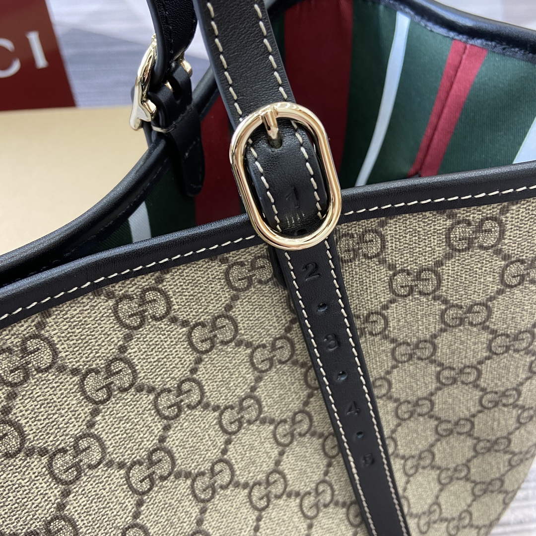 Gucci 815213 GG Emblem Large Tote Bag Black