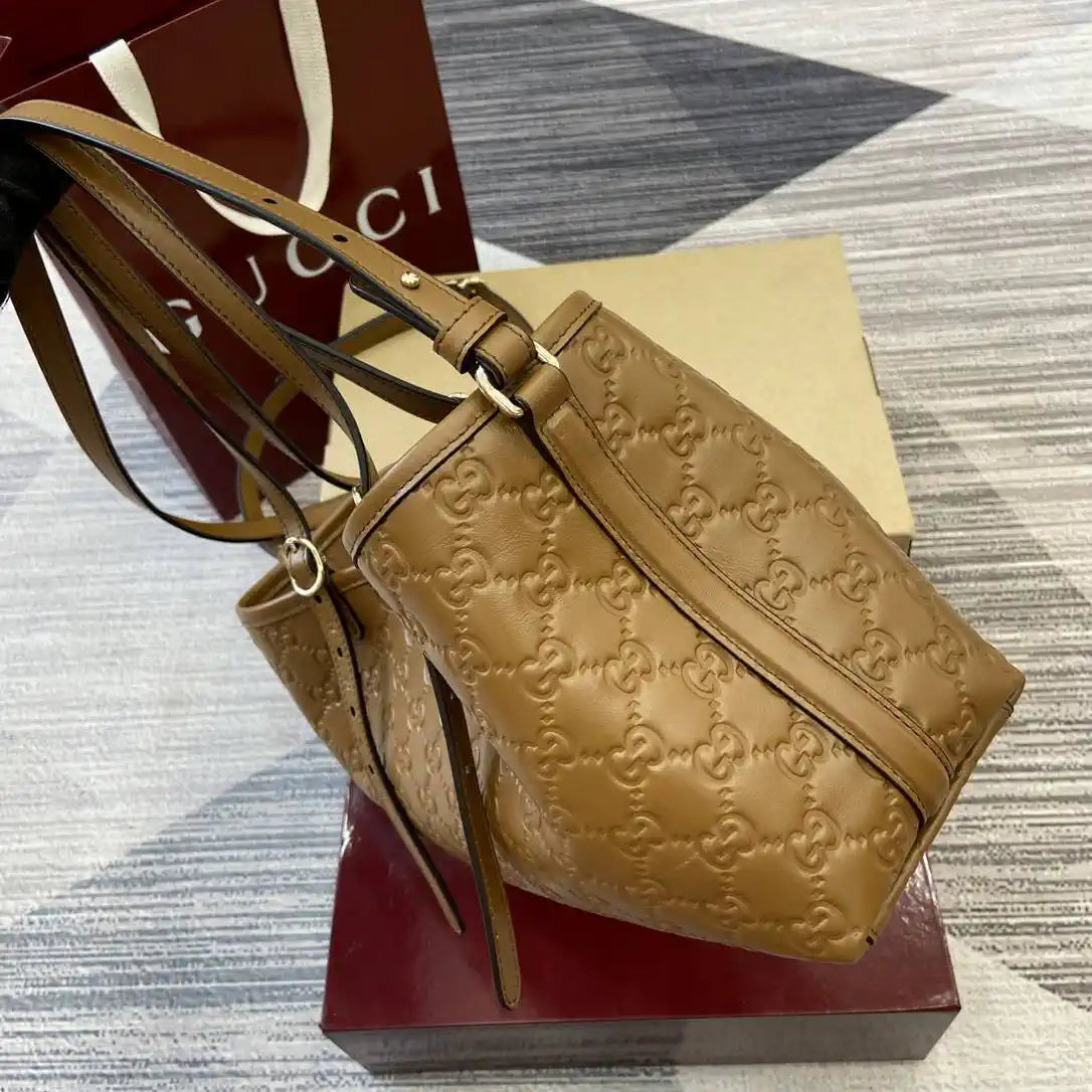 Gucci 815214 GG Emblem medium Tote Bag Brown GG leather