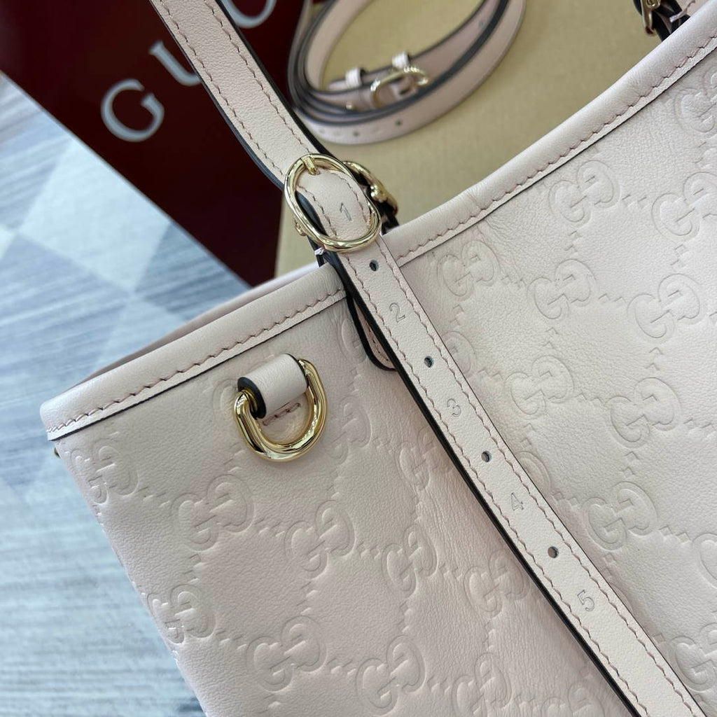 Gucci 815214 GG Emblem medium Tote Bag Ligth Pink GG leather