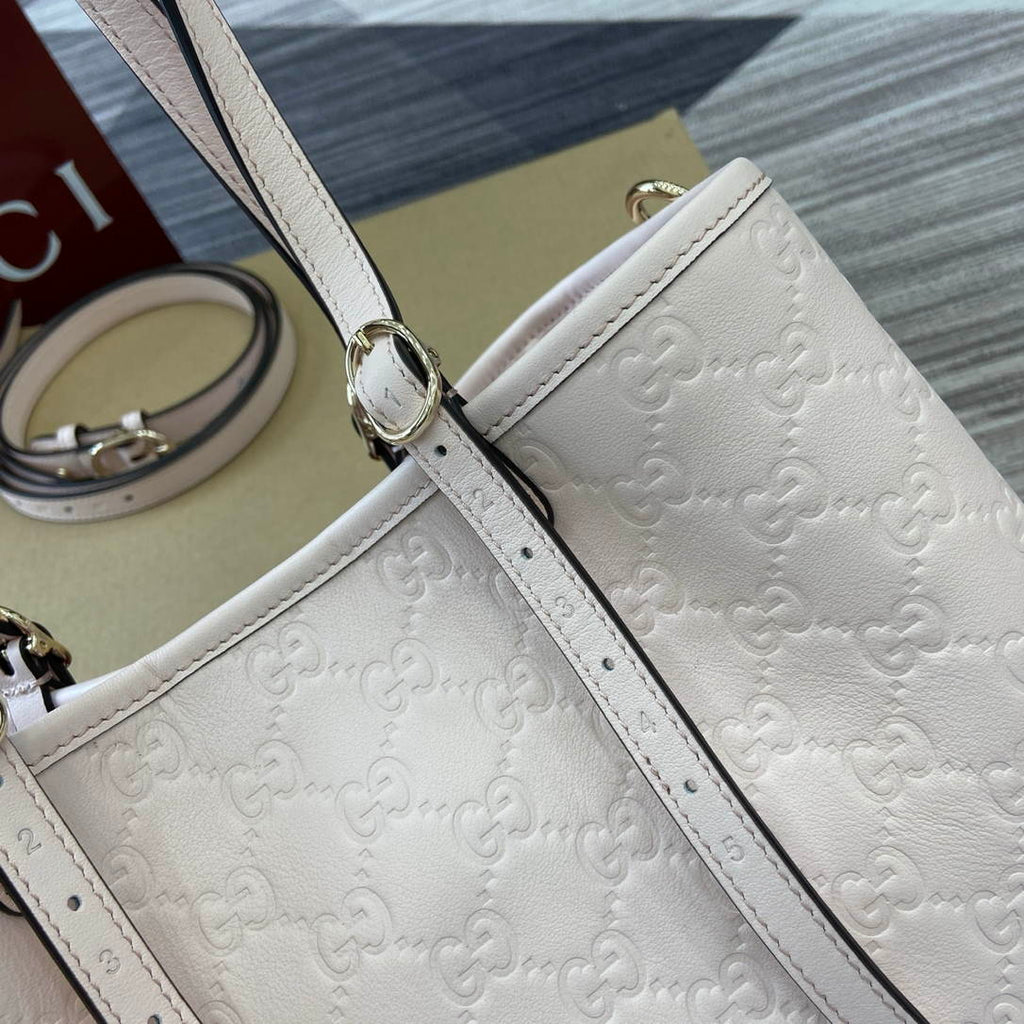 Gucci 815214 GG Emblem medium Tote Bag Ligth Pink GG leather