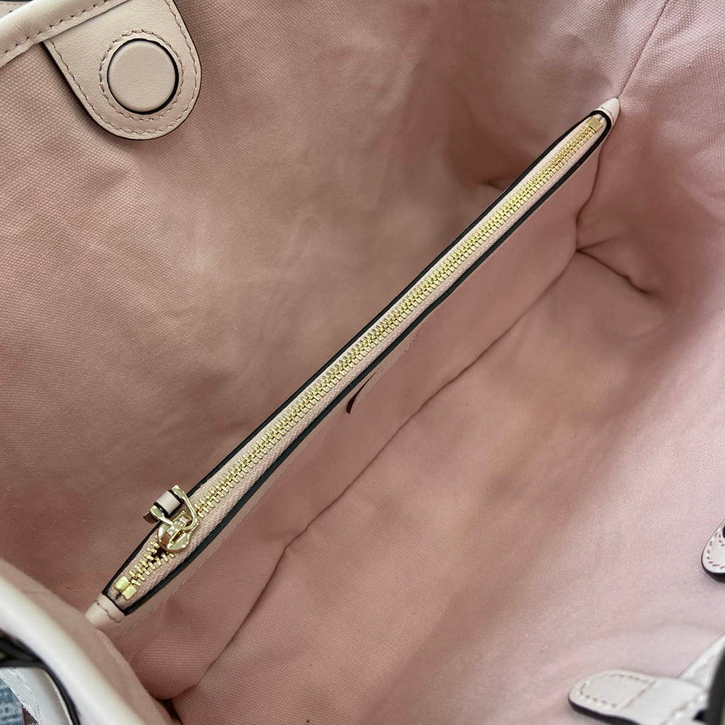 Gucci 815214 GG Emblem medium Tote Bag Ligth Pink GG leather