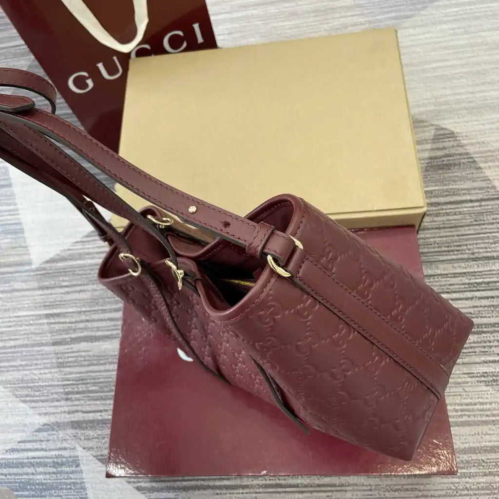 Gucci 815214 GG Emblem medium Tote Bag Red GG leather
