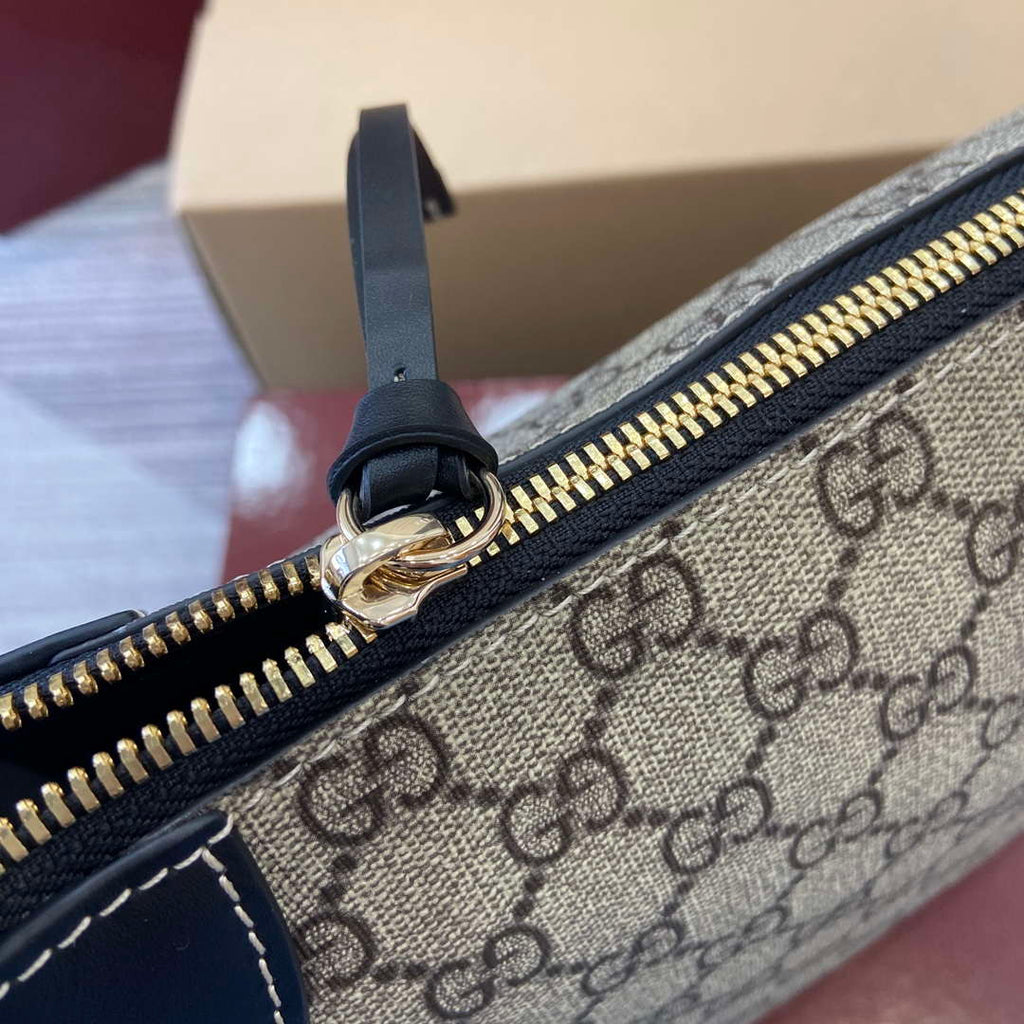 Gucci 815216 GG Emblem medium shoulder bag Beige and Black