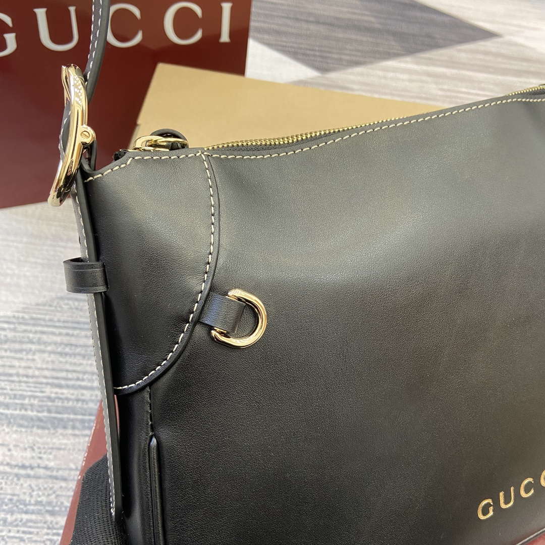Gucci 815216 GG Emblem medium shoulder bag Black - Default Title - View 7