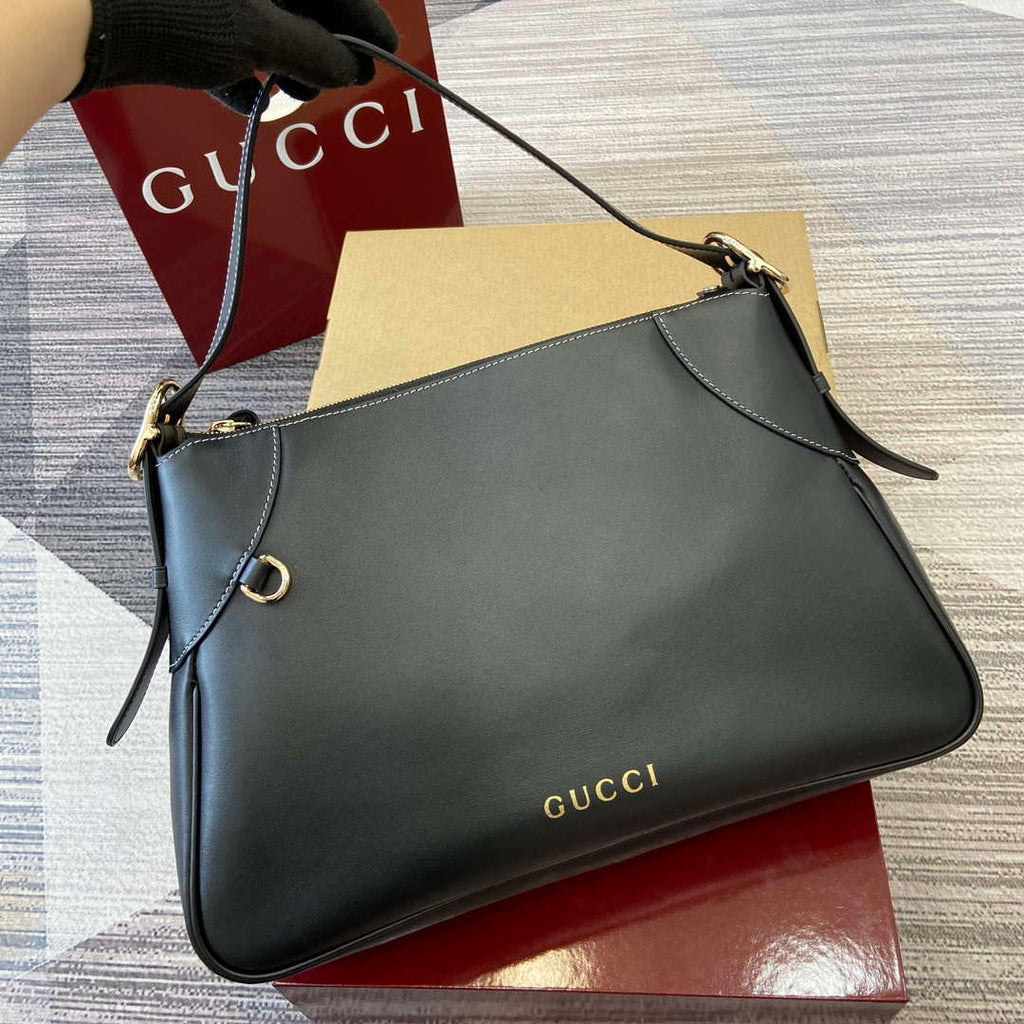 Gucci 815217 GG Emblem Large shoulder bag Black