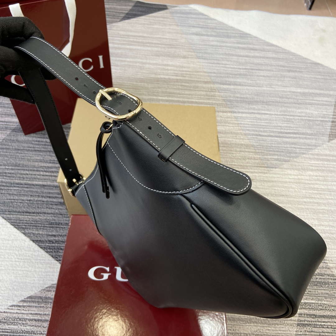 Gucci 815217 GG Emblem Large Shoulder Bag Black smooth leather