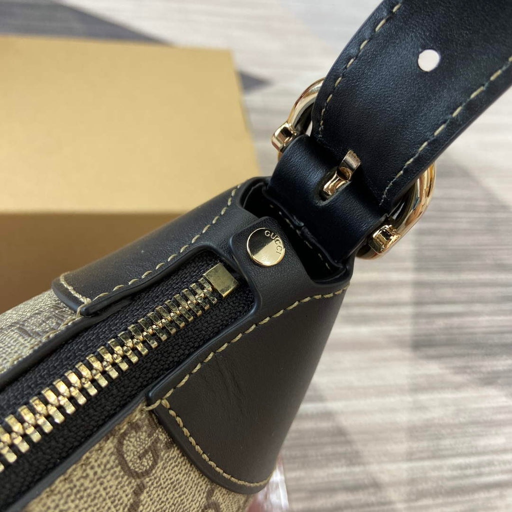 Gucci 815217 GG Emblem Medium Shoulder Bag Black