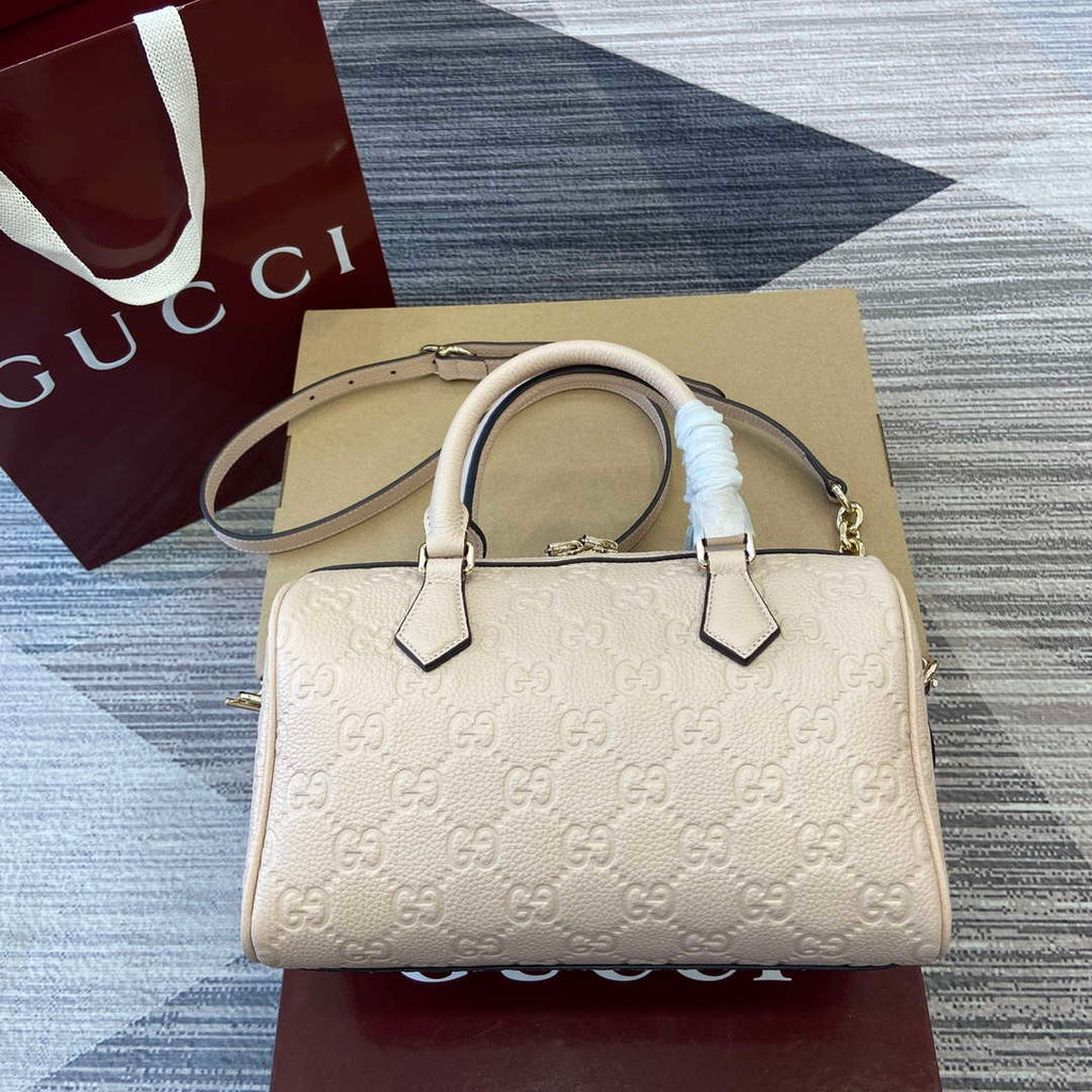 Gucci 815255 GG Emblem Small top handle bag Beige