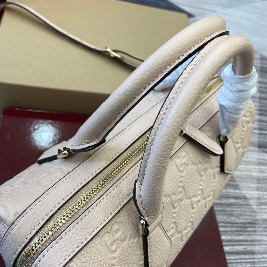 Gucci 815255 GG Emblem Small top handle bag Beige