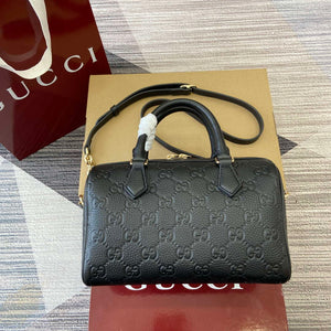 Gucci 815255 GG Emblem Small top handle bag Black - Default Title - View 1