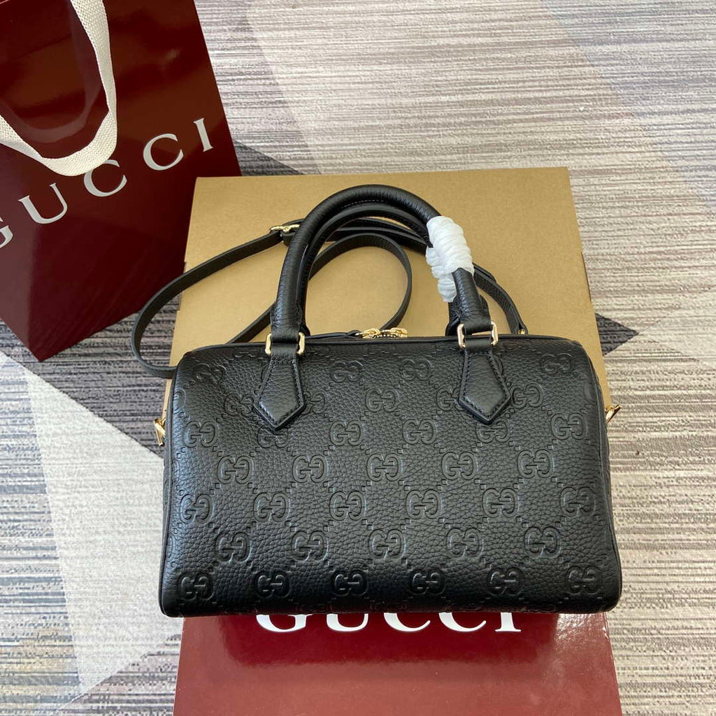 Gucci 815255 GG Emblem Small top handle bag Black