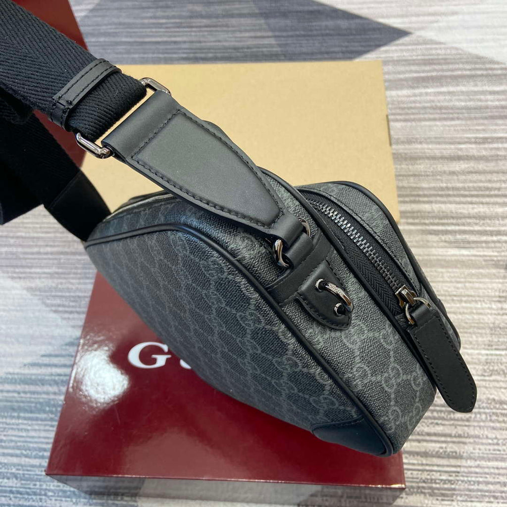 Gucci 821160 GG Emblem medium crossbody bag Black