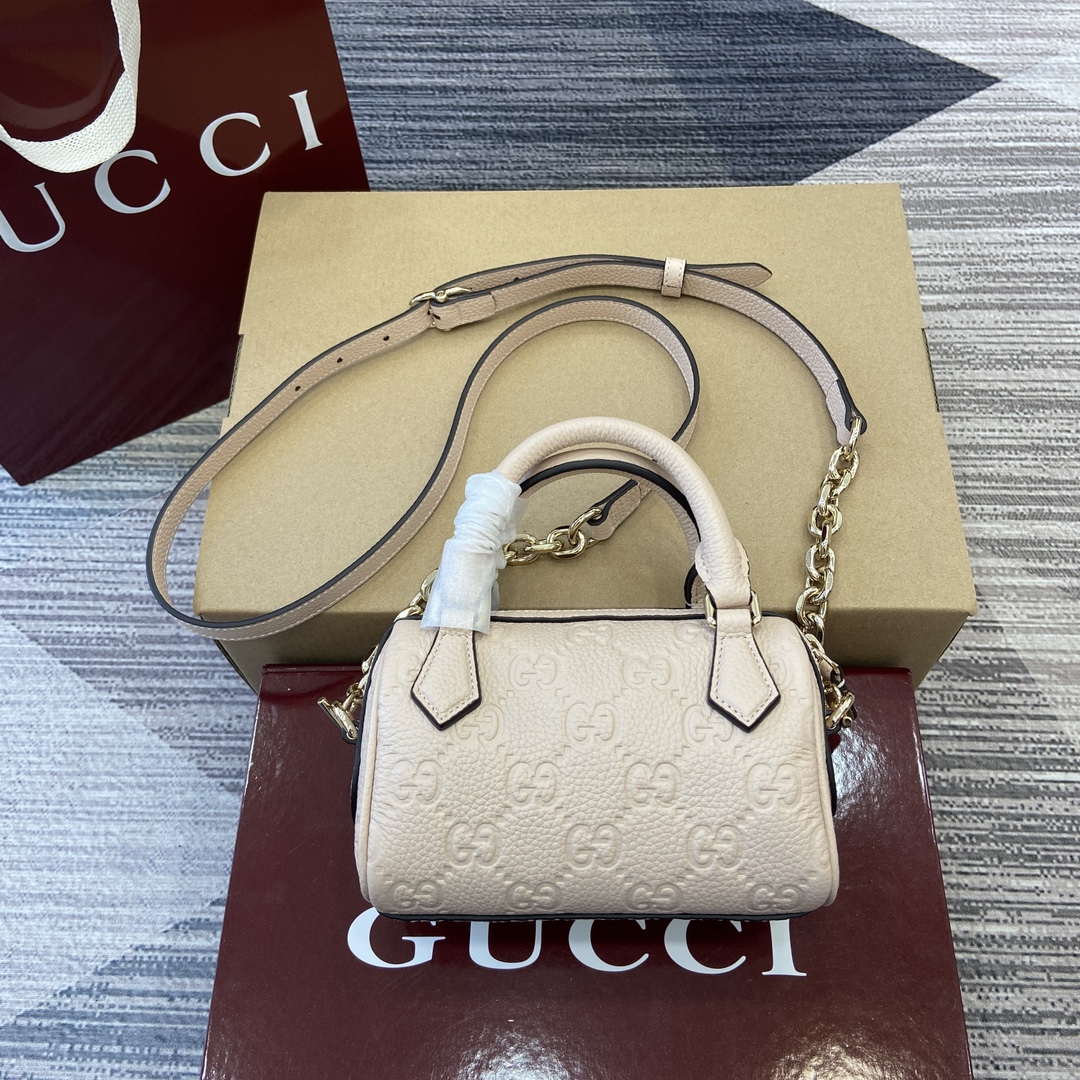 Gucci 815256 GG Emblem super mini top handle bag Beige - Default Title - View 1