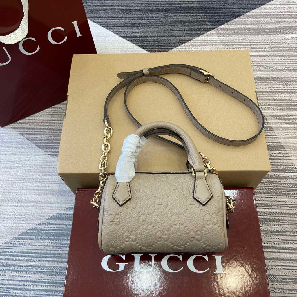 Gucci 815256 GG Emblem super mini top handle bag Apricot
