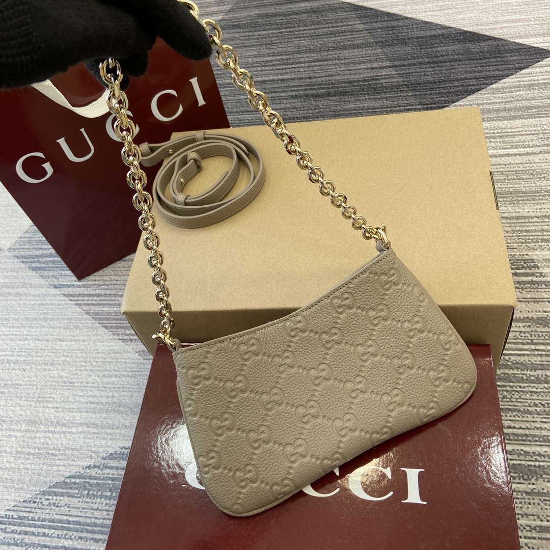 Gucci 815278 GG Emblem super mini bag Apricot - Default Title - View 4