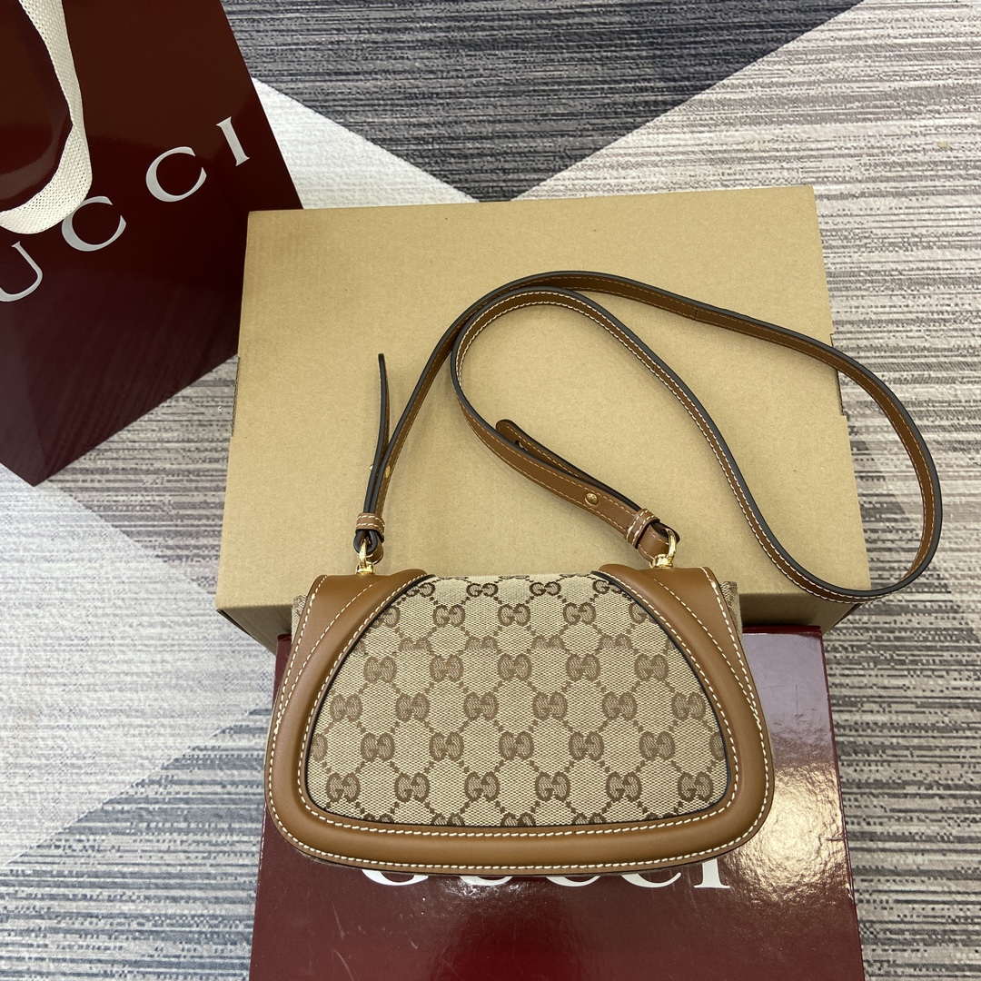 Gucci 815700 Gucci Blondie mini shoulder bag Beige dark brown canvas