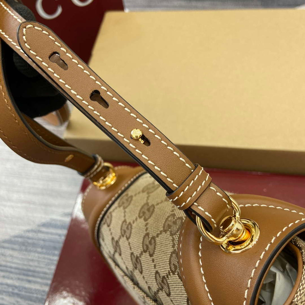 Gucci 815700 Gucci Blondie mini shoulder bag Beige dark brown canvas