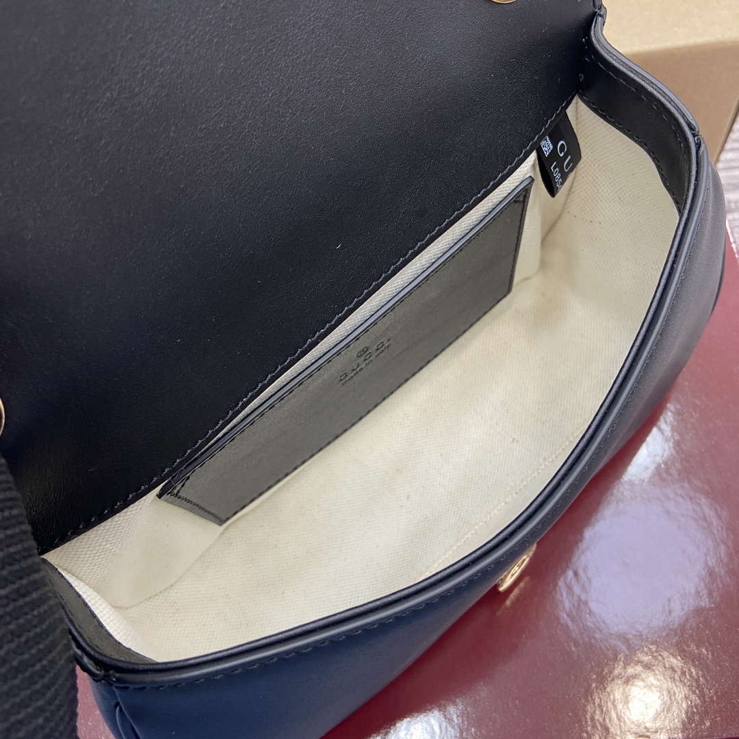 Gucci 815700 Gucci Blondie mini shoulder bag Black Leather