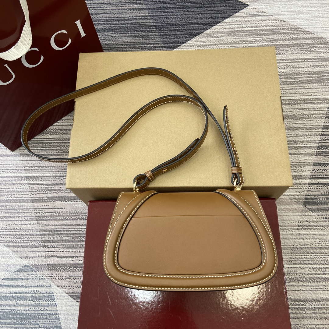 Gucci 815700 Gucci Blondie mini shoulder bag Brown Leather
