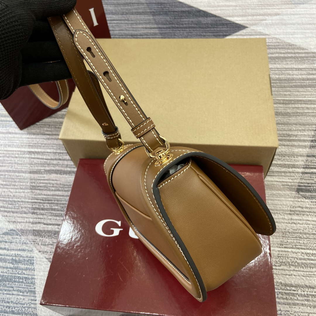 Gucci 815700 Gucci Blondie mini shoulder bag Brown Leather