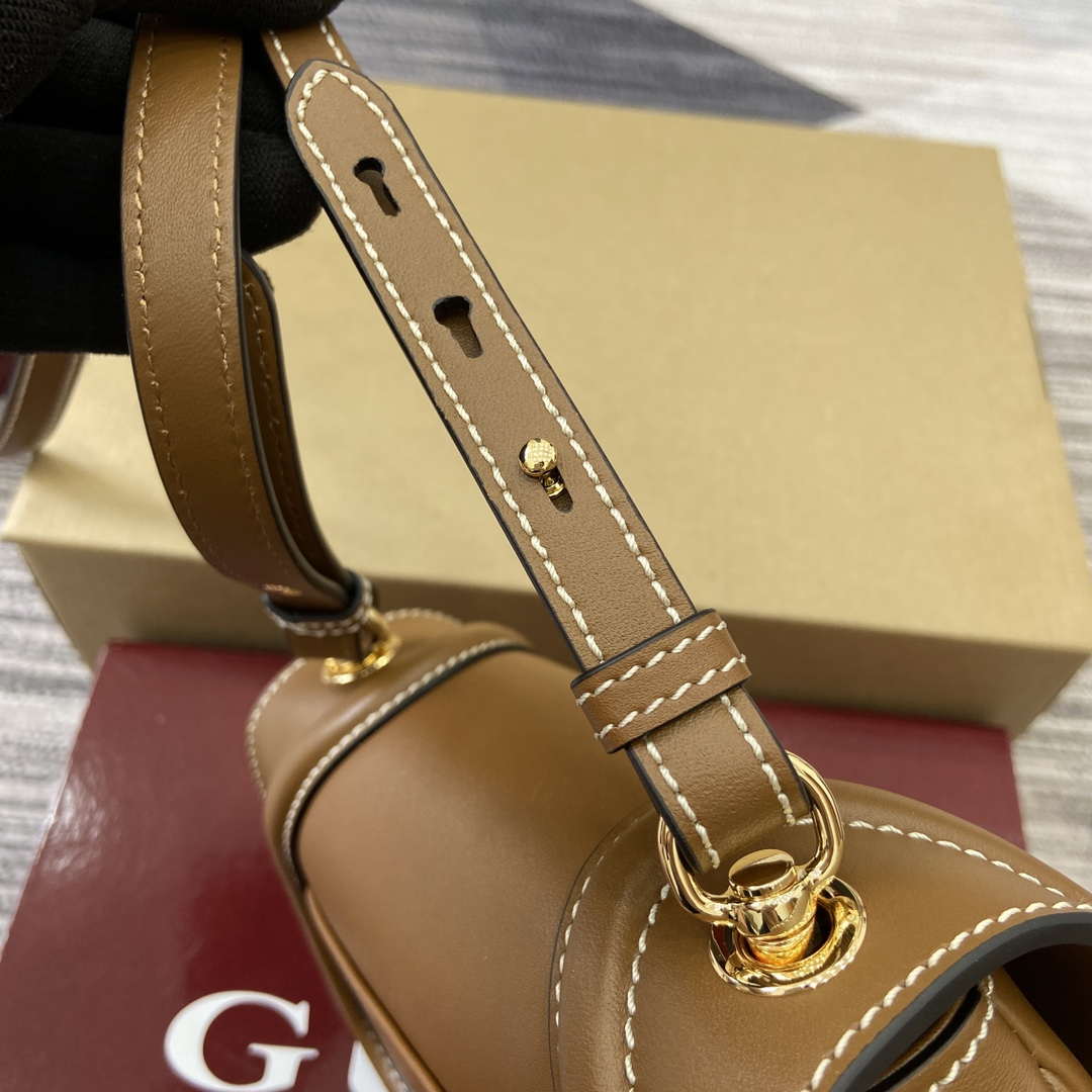 Gucci 815700 Gucci Blondie mini shoulder bag Brown Leather