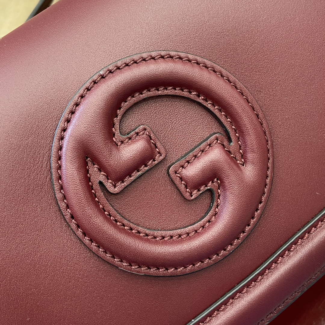 Gucci 815700 Gucci Blondie mini shoulder bag Wind red Leather