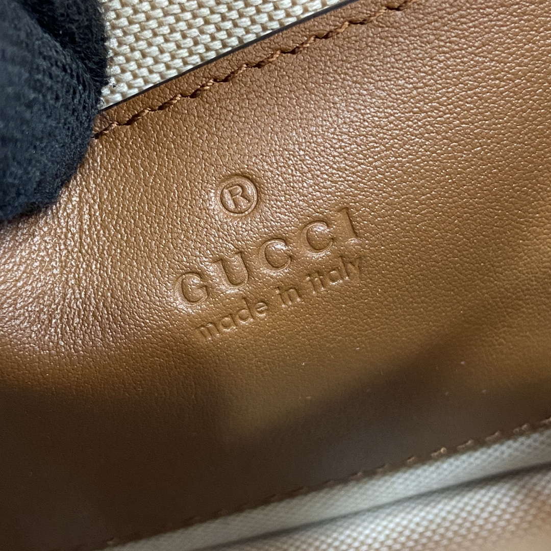 Gucci 815711 Gucci Blondie mini shoulder bag Beige dark brown canvas