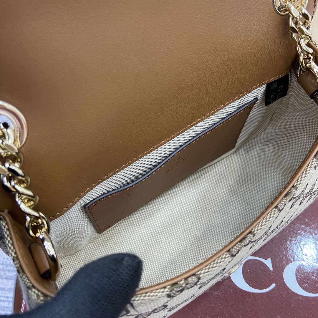 Gucci 815711 Gucci Blondie mini shoulder bag Beige dark brown canvas