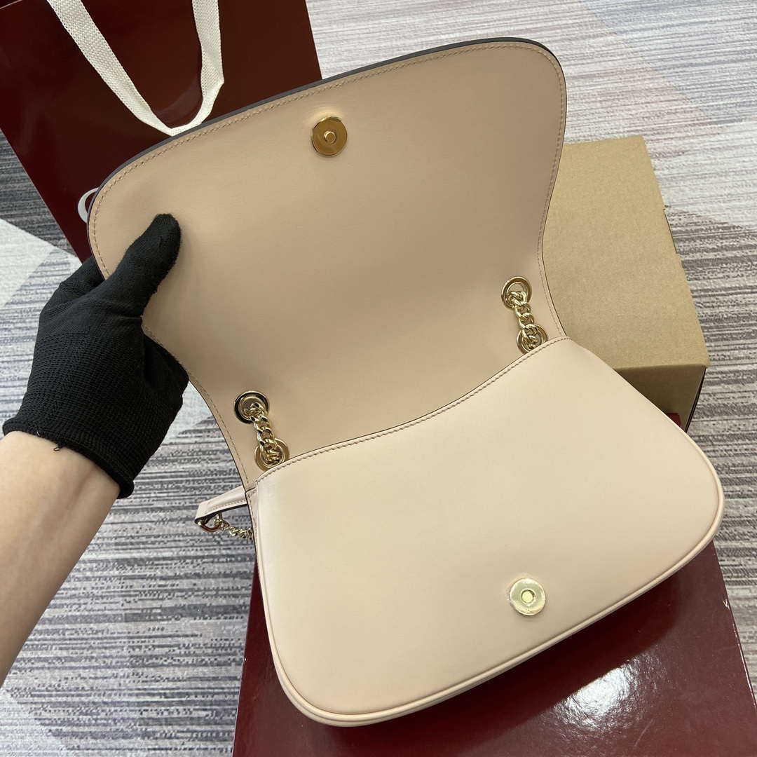 Gucci 815715 Gucci Blondie small shoulder bag Light Pink Leather