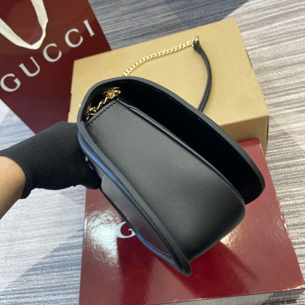 Gucci 815715 Gucci Blondie small shoulder bag Black