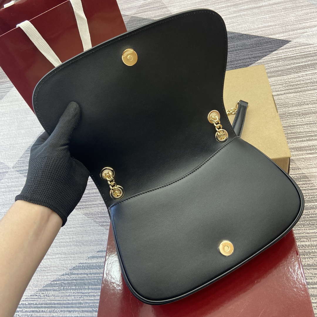 Gucci 815715 Gucci Blondie small shoulder bag Black