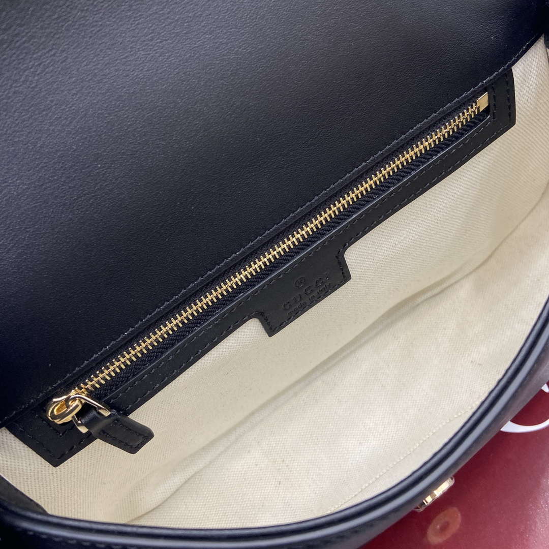 Gucci 815715 Gucci Blondie small shoulder bag Black