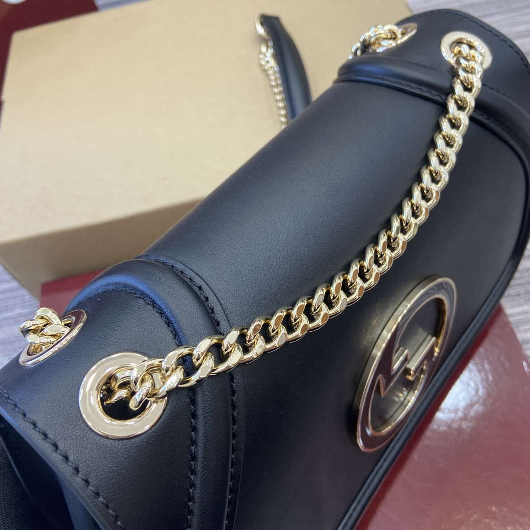 Gucci 815715 Gucci Blondie small shoulder bag Black