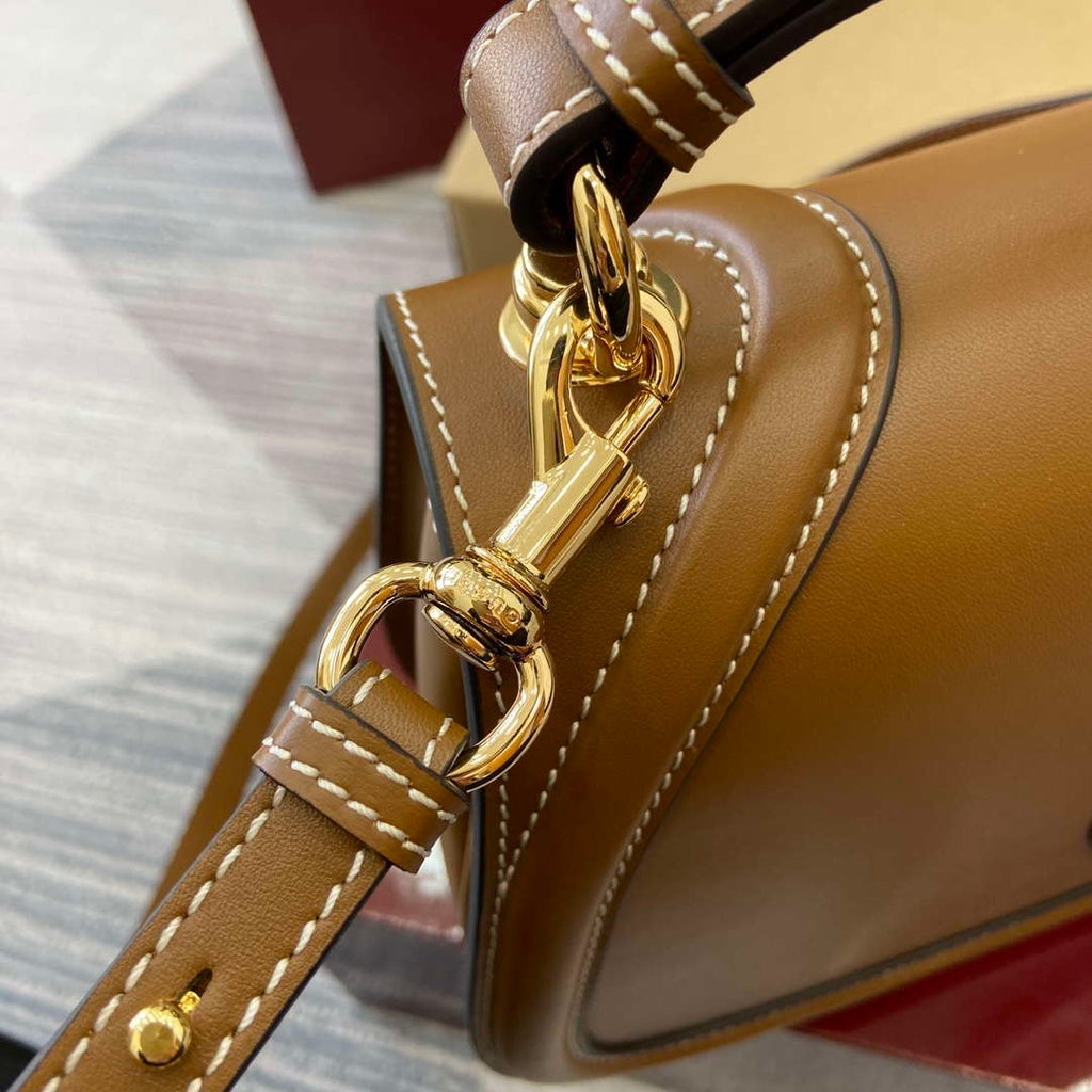 Gucci 815716 Gucci Blondie Medium top handle bag Brown